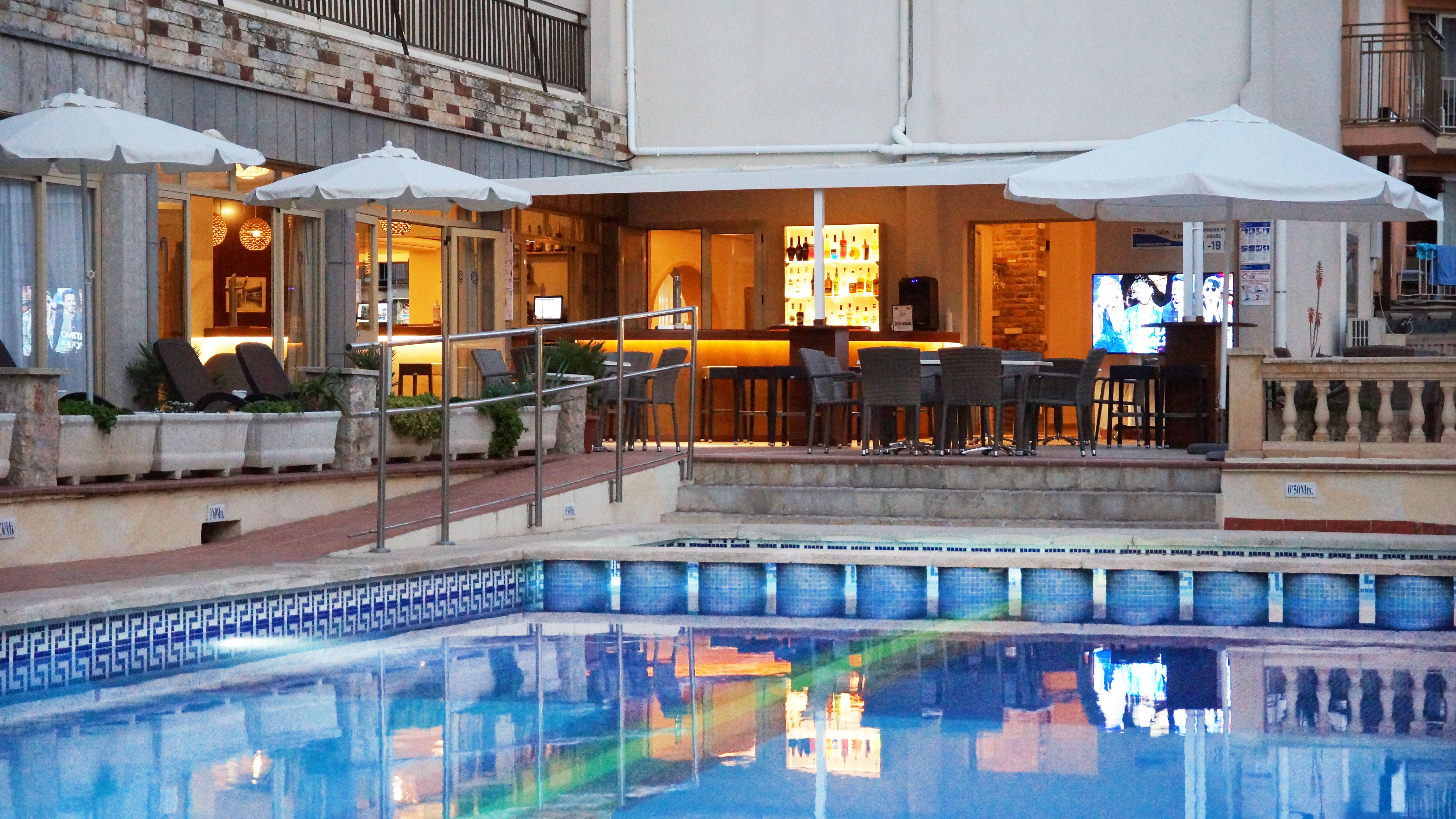 Hotel Iris - Only Adults El Arenal  Zewnętrze zdjęcie